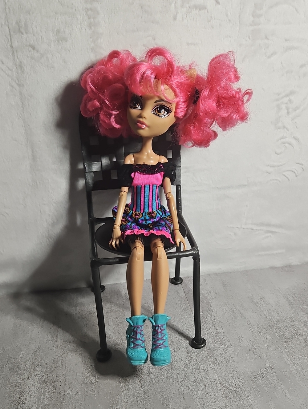 Vintage  2012 Mattel Monster High Dance Class Howleen Wolf Doll